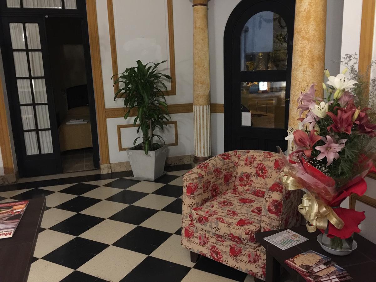 Hotel Zamora Мендоса Екстер'єр фото